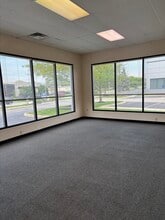 1020 Taylor Station Rd, Gahanna, OH for lease Building Photo- Image 2 of 4