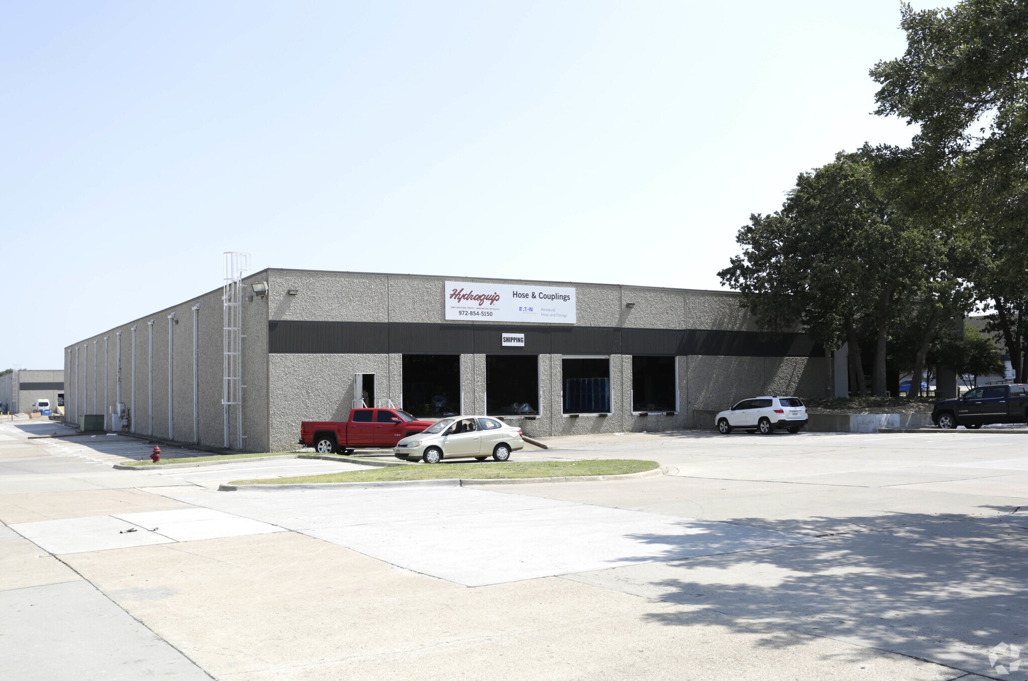 901-905 W Carrier Pky, Grand Prairie, TX for sale Primary Photo- Image 1 of 1