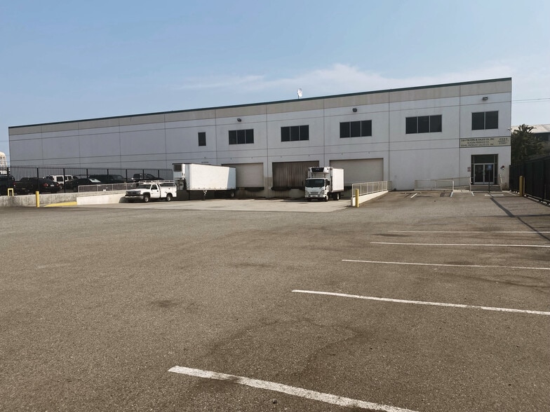 2590 Harriet St, Vernon, CA for sale - Building Photo - Image 2 of 4