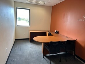 7220 N Lindbergh Blvd, Hazelwood, MO for lease Interior Photo- Image 1 of 5