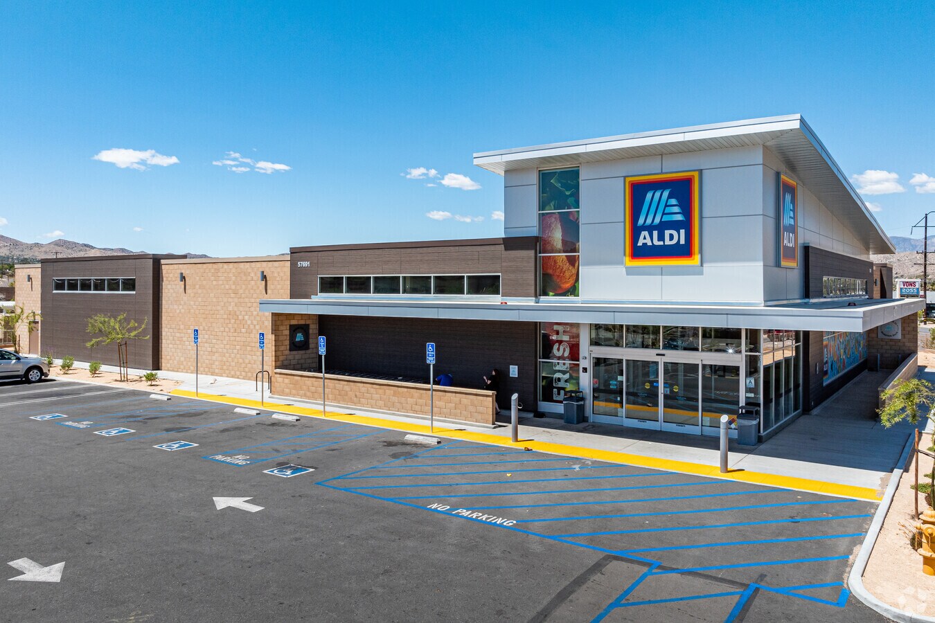 57675 Twentynine Palms Hwy, Yucca Valley, CA 92284