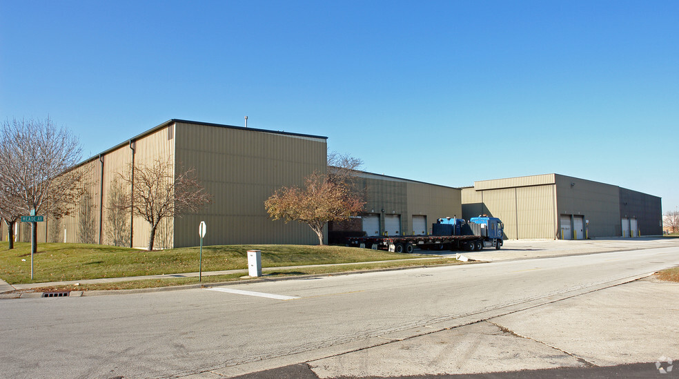 6226 W 74th St, Bedford Park, IL for sale - Building Photo - Image 1 of 6