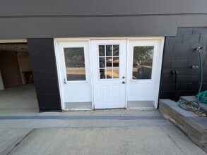 83 Dutilh Rd, Cranberry Twp, PA for lease Building Photo- Image 2 of 2