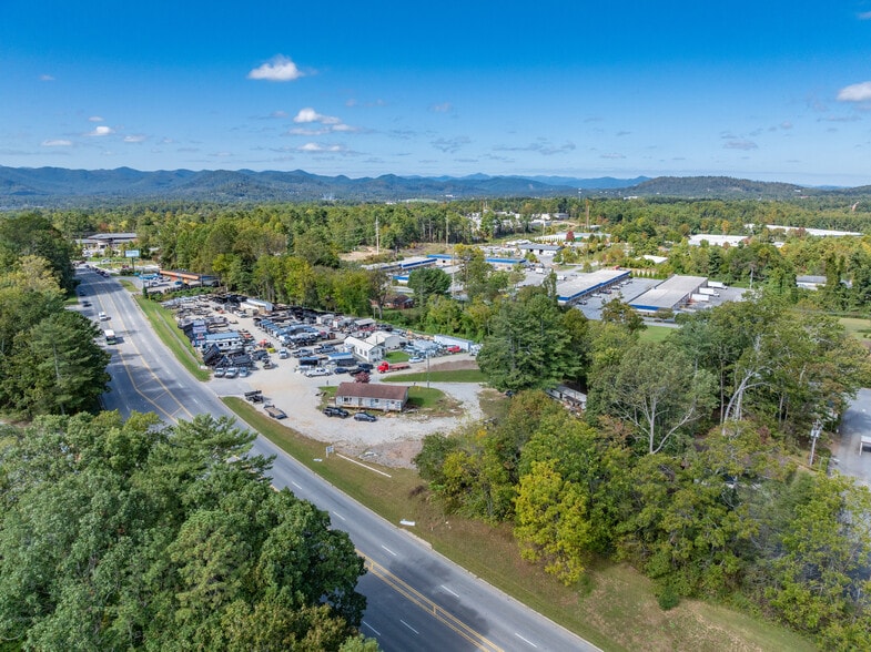 12-14 Airport Rd, Arden, NC for sale - Building Photo - Image 2 of 19