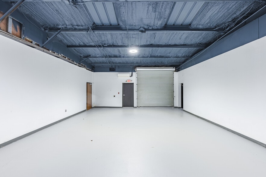 843 McFarland Pky, Alpharetta, GA for lease - Building Photo - Image 3 of 28