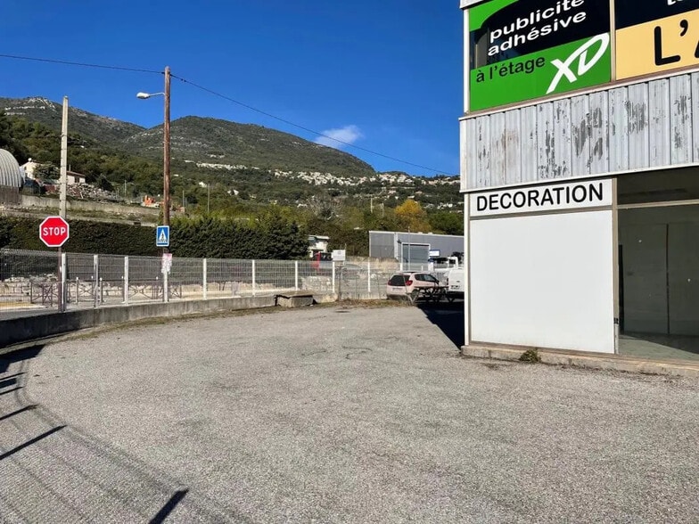 Office in Saint-Jeannet for lease - Building Photo - Image 3 of 16