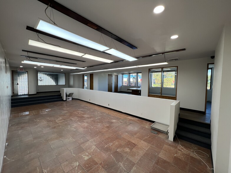 32-01 College Point Blvd, Flushing, NY for lease - Interior Photo - Image 3 of 5