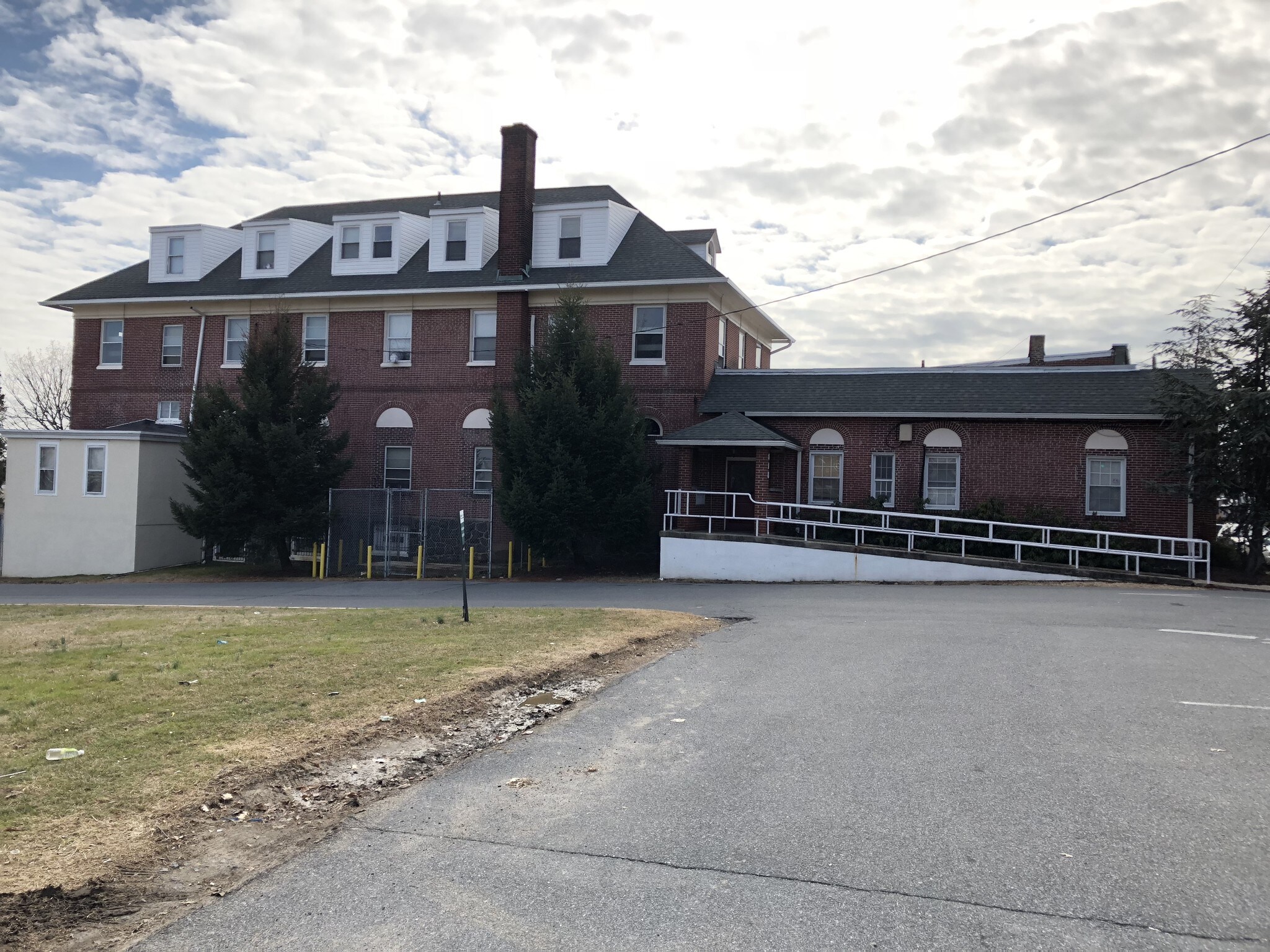 818 S Broom St, Wilmington, DE for sale Building Photo- Image 1 of 1