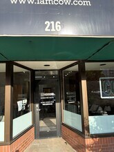216-222 Commercial St NE, Salem, OR for lease Interior Photo- Image 1 of 10