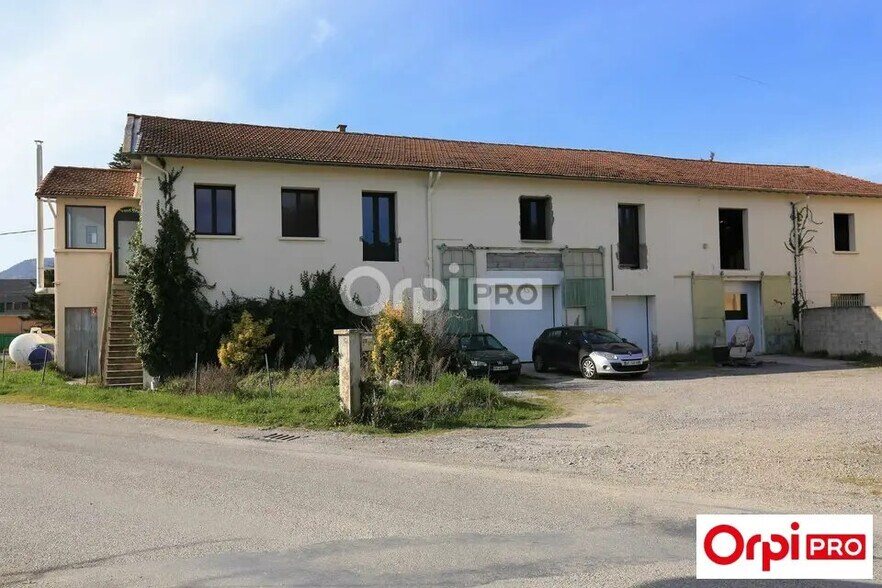 Office in Valence for sale - Building Photo - Image 1 of 8