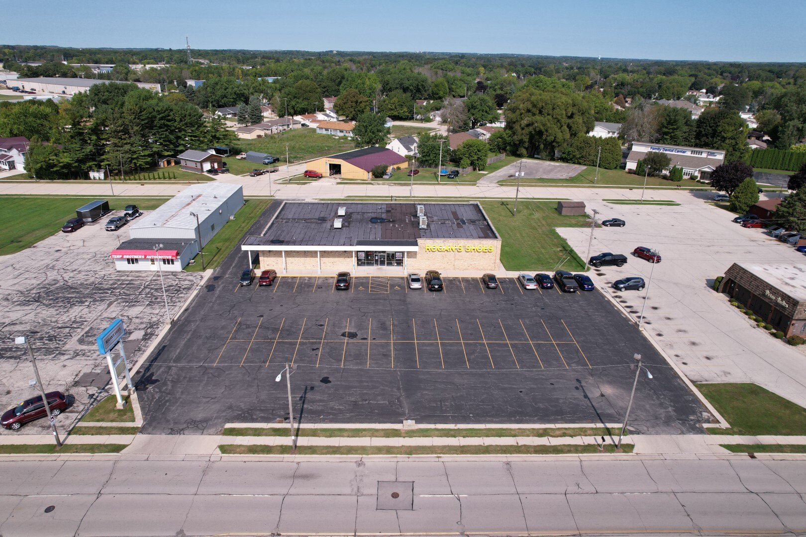 3720 Calumet Ave, Manitowoc, WI for sale Primary Photo- Image 1 of 1