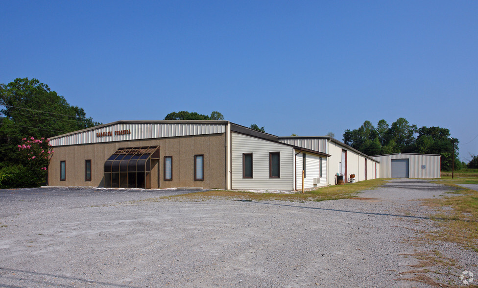 2873 NC Hwy 135, Stoneville, NC for lease - Primary Photo - Image 1 of 5