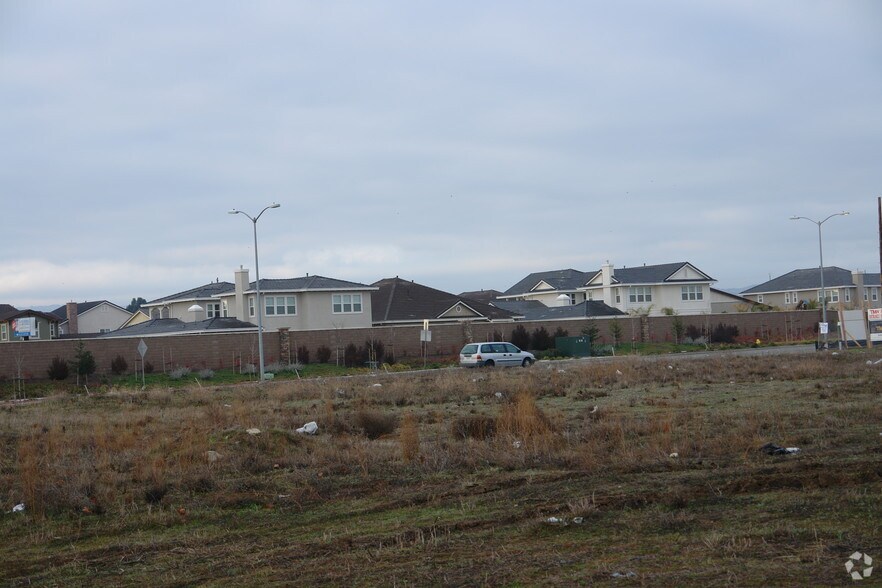 6860 Lone Tree Way, Brentwood, CA for sale - Primary Photo - Image 1 of 1