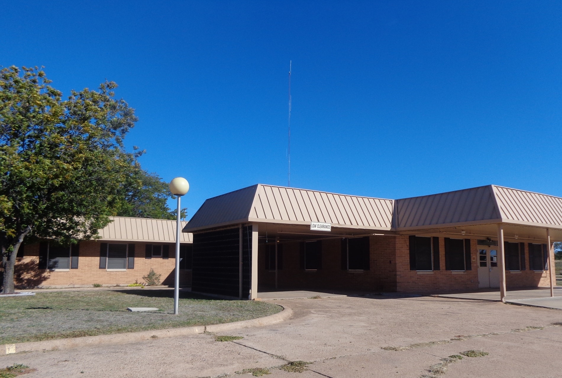1000 N Minter Ave, Throckmorton, TX for sale Primary Photo- Image 1 of 1