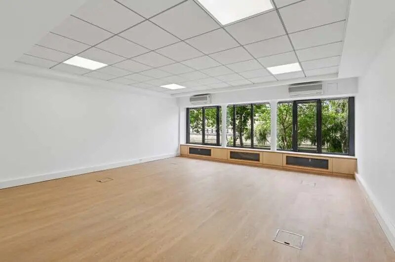 16 Quai De La Mégisserie, Paris for lease Building Photo- Image 1 of 11