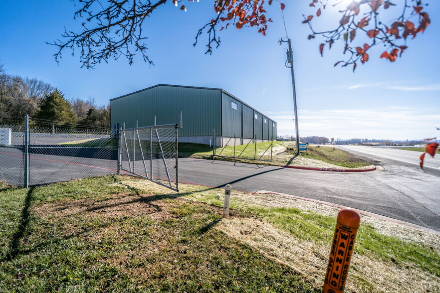 1571 Pleasants Dr dr, Mount Crawford, VA for lease - Building Photo - Image 2 of 29