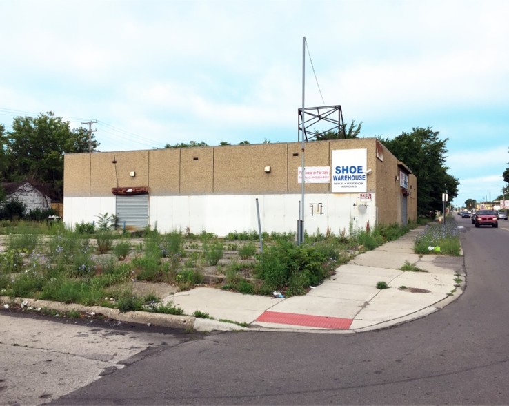 14074 E Seven Mile Rd, Detroit, MI for sale - Building Photo - Image 1 of 1