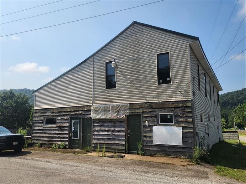 10 E 3rd Ave, Saltsburg, PA for sale - Building Photo - Image 2 of 12