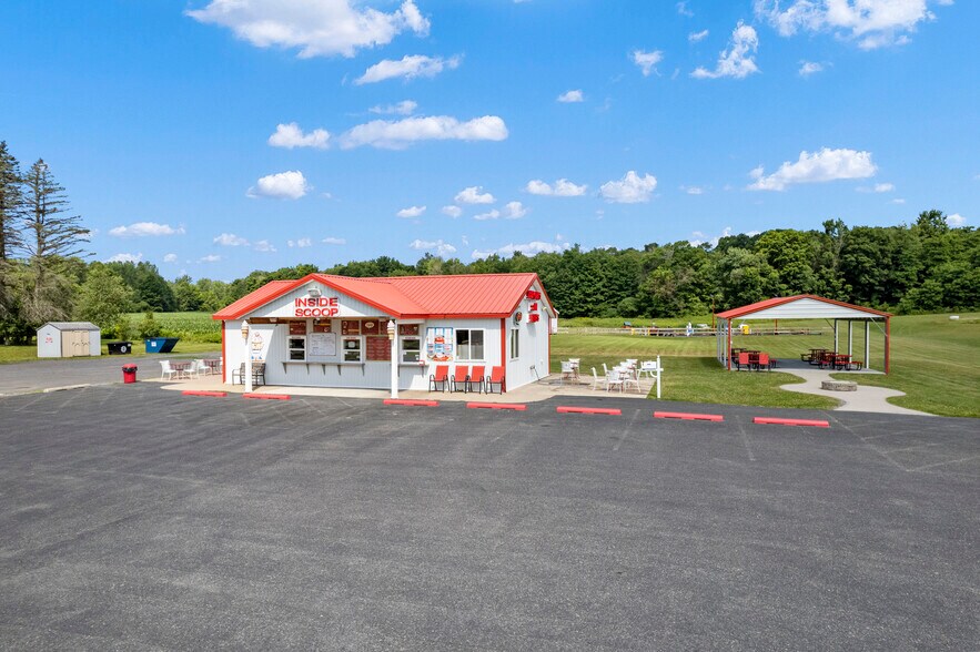 9005 State Route 365, Stittville, NY 13469