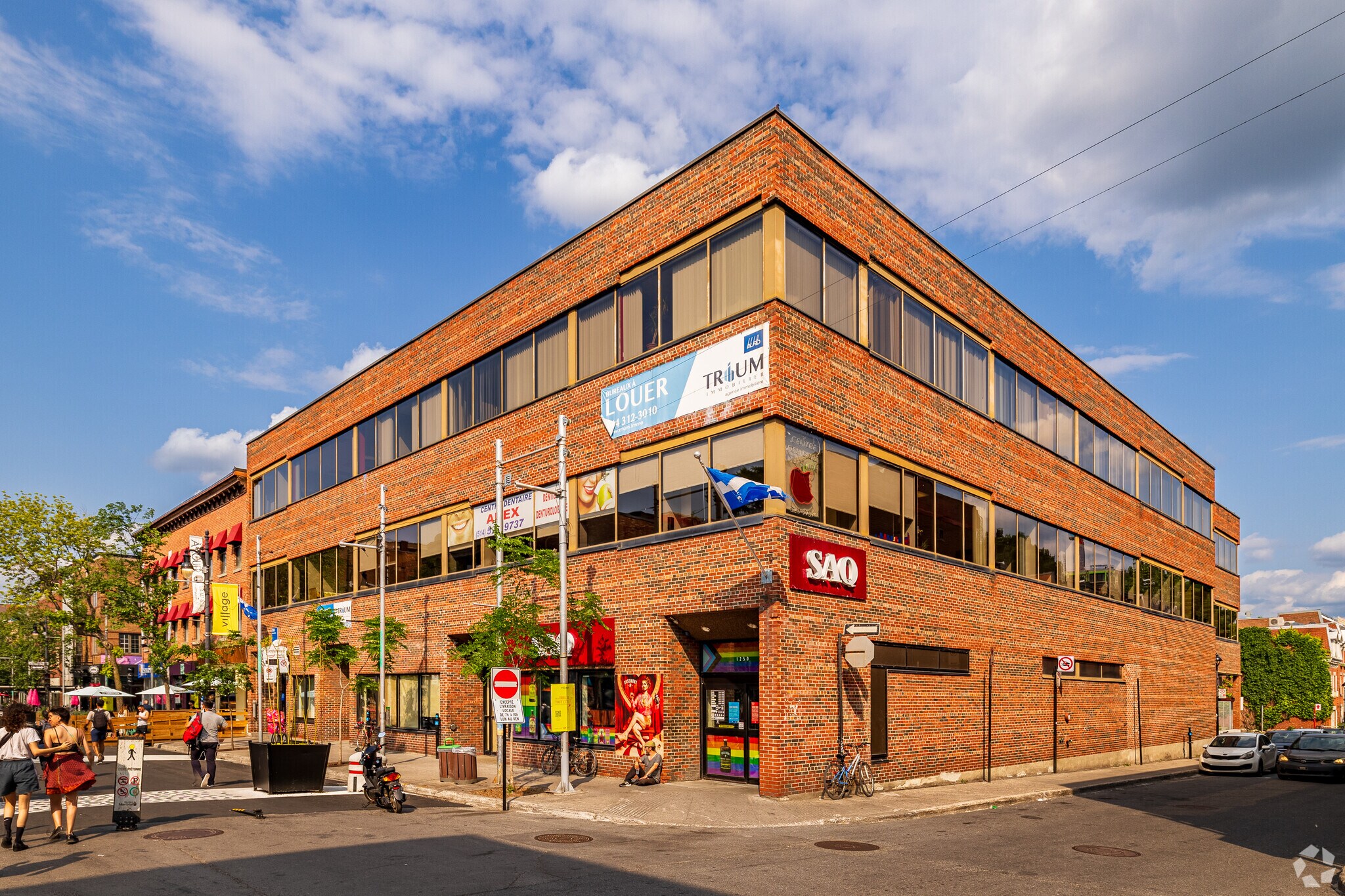 1250-1260 Rue Sainte-Catherine E, Montréal, QC for sale Building Photo- Image 1 of 1
