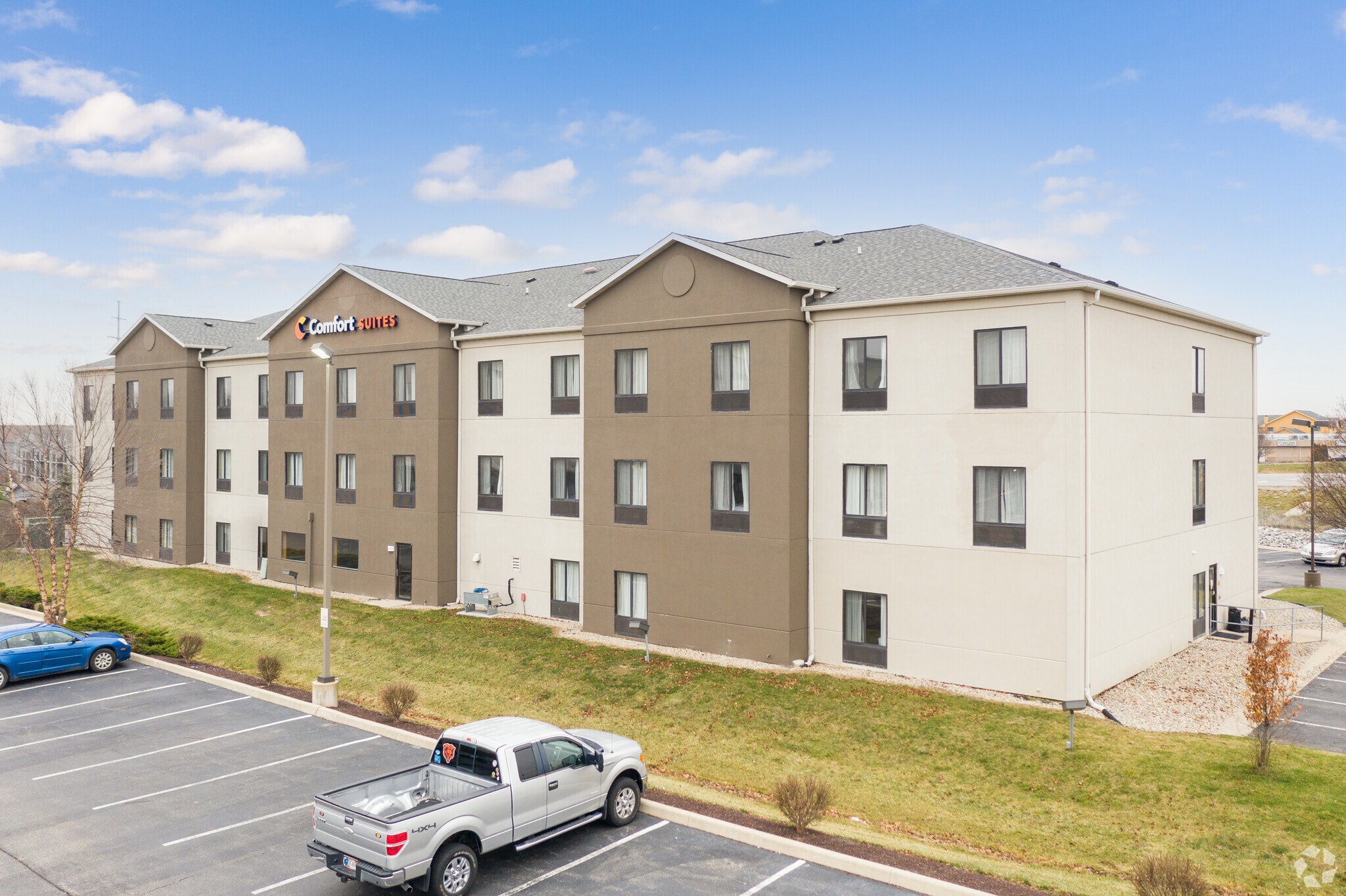 3302 E Dupont Rd, Fort Wayne, IN 46825 Comfort Suites North Fort