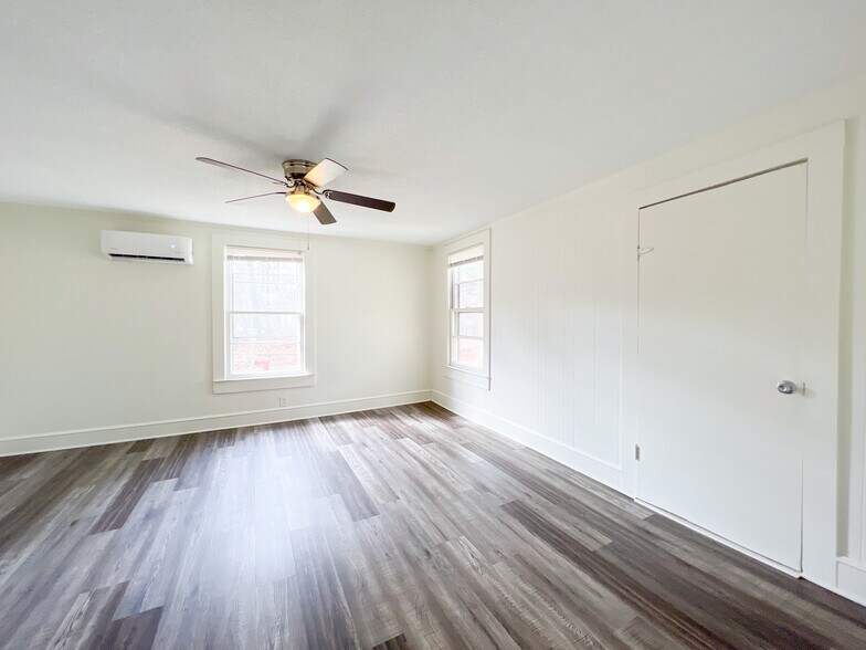 Spartanburg 20 Property Package portfolio of 20 properties for sale on LoopNet.com - Building Photo - Image 3 of 98