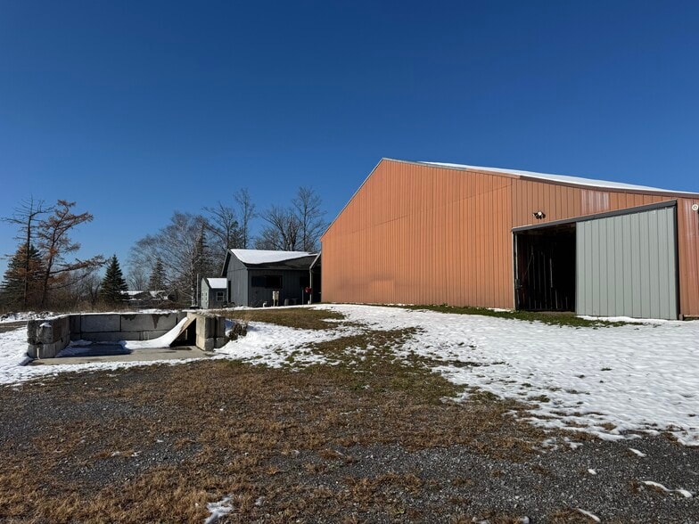 3950 Nelson Heights Rd, Cazenovia, NY for lease - Building Photo - Image 3 of 18