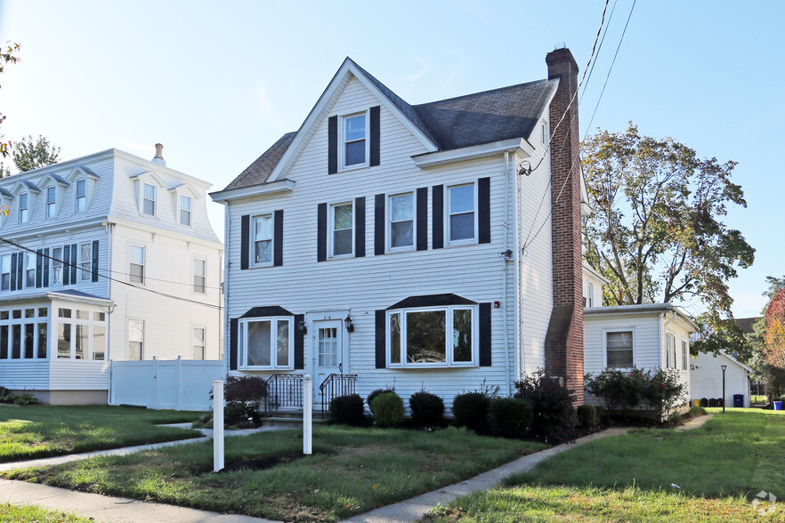 216 E Front St, Florence, NJ for sale - Building Photo - Image 1 of 1