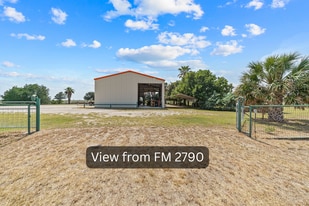 14221 FM 2790, La Coste TX - Barndominium