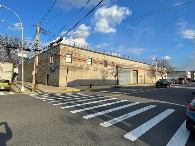 18-81 Steinway St, Astoria, NY for lease Building Photo- Image 1 of 25