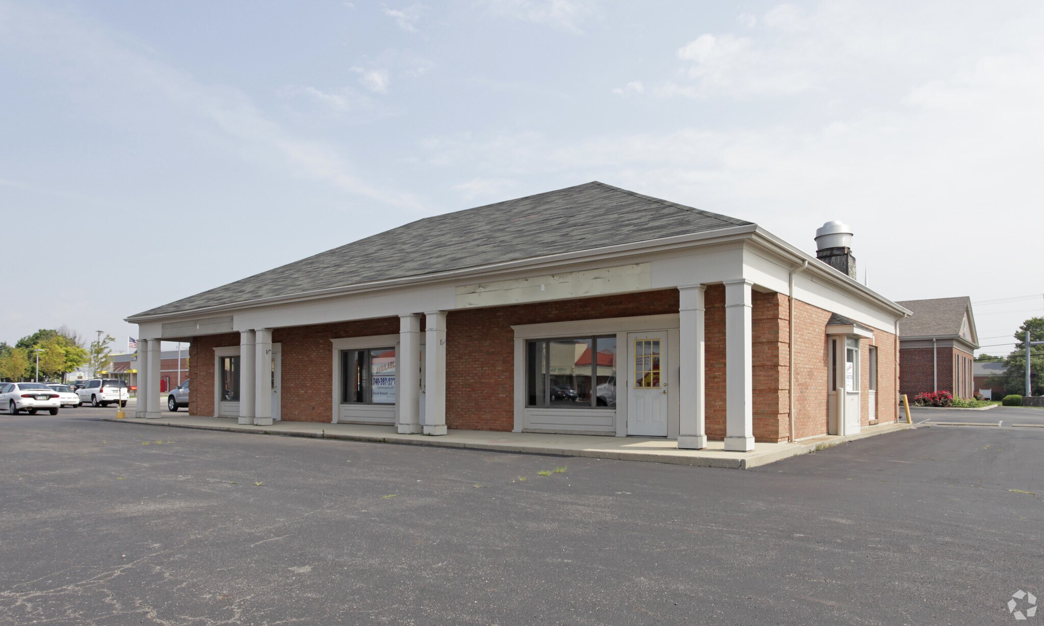 12 S Dorset Rd, Troy, OH for sale Primary Photo- Image 1 of 1