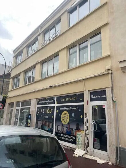 Office in Malakoff for lease - Building Photo - Image 2 of 17