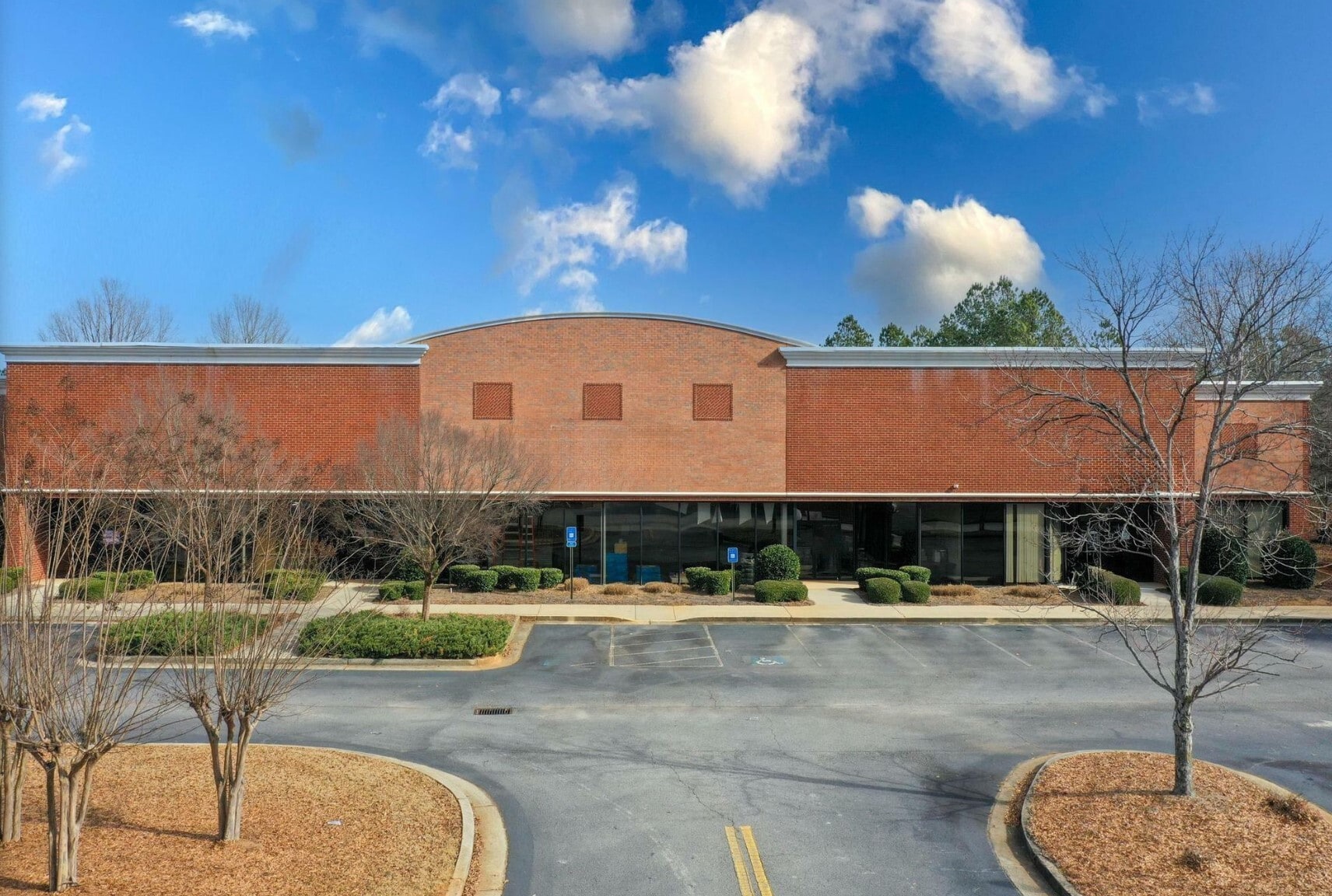 317-329 Westridge Pky, McDonough, GA for lease Building Photo- Image 1 of 11