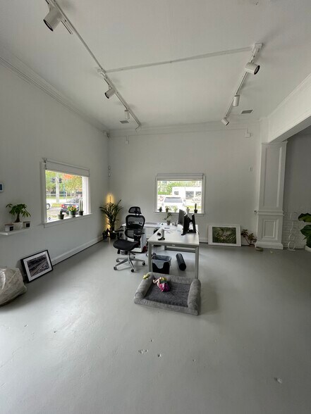 700 W Las Olas Blvd, Fort Lauderdale, FL for lease - Interior Photo - Image 3 of 14