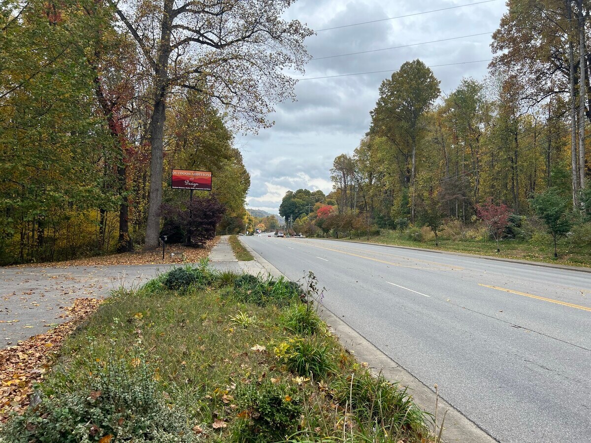 2160 Soco Rd, Maggie Valley, NC 28751