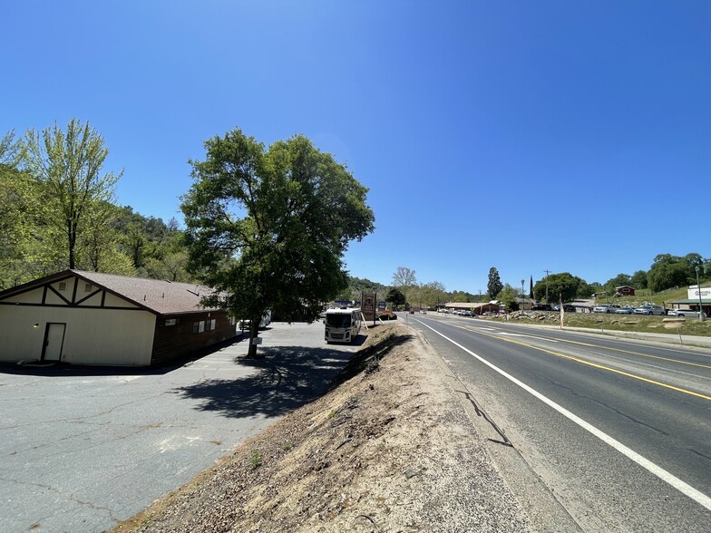 35335-35297 Highway 41, Coarsegold, CA for lease - Building Photo - Image 3 of 4