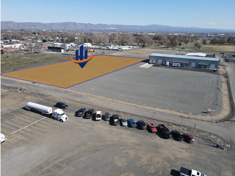 1225 Industrial Way, Union Gap, WA for sale - Building Photo - Image 1 of 1