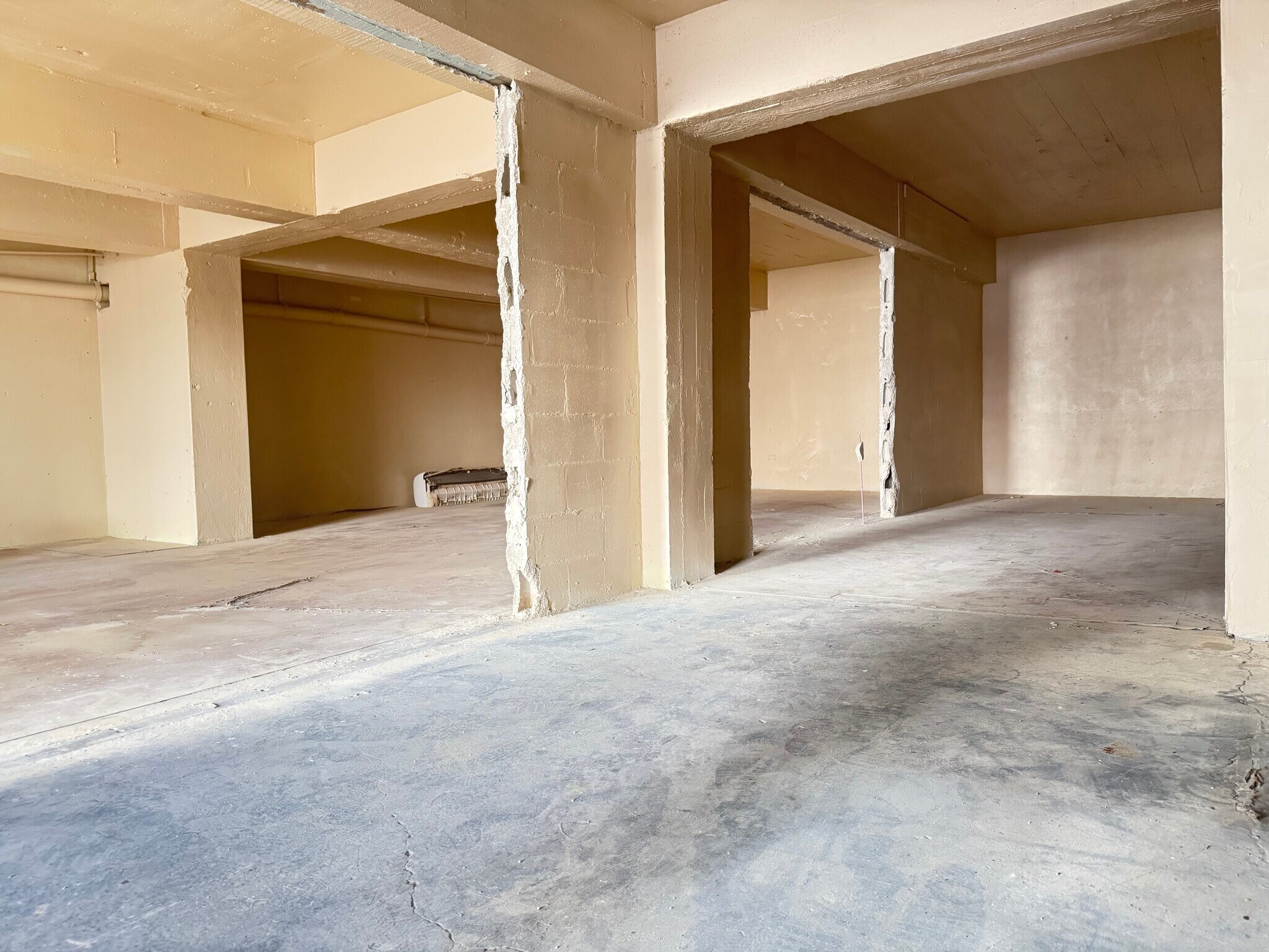 1325 N School St, Honolulu, HI for sale Interior Photo- Image 1 of 1