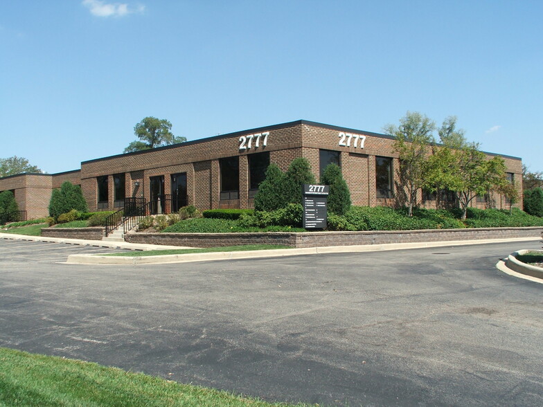 2777 Finley Rd, Downers Grove, IL for lease - Building Photo - Image 1 of 1