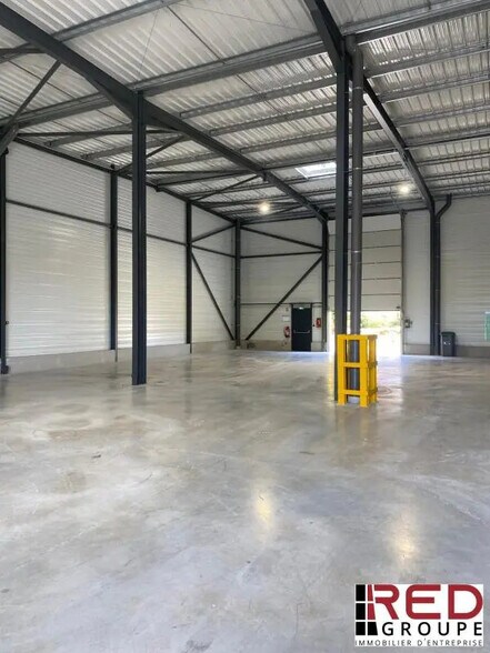 Industrial in Signes for lease - Building Photo - Image 2 of 5