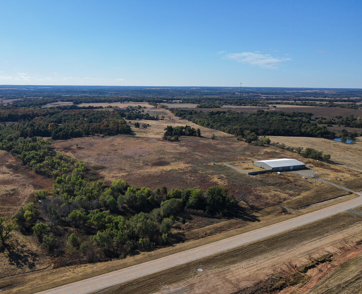 10317 W Highway 33, Coyle, OK for lease - Building Photo - Image 2 of 22