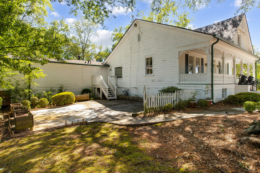 5459 E Mountain St, Stone Mountain, GA for lease - Building Photo - Image 3 of 7