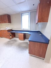 570 White Pond Dr, Akron, OH for lease Interior Photo- Image 2 of 4