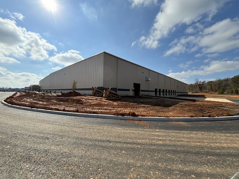 228 Quality Dr, Mocksville, NC for sale - Building Photo - Image 3 of 7