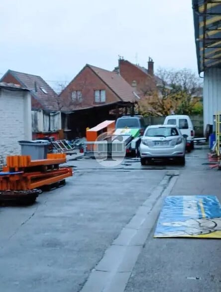 Flex in Loos for lease - Construction Photo - Image 2 of 5