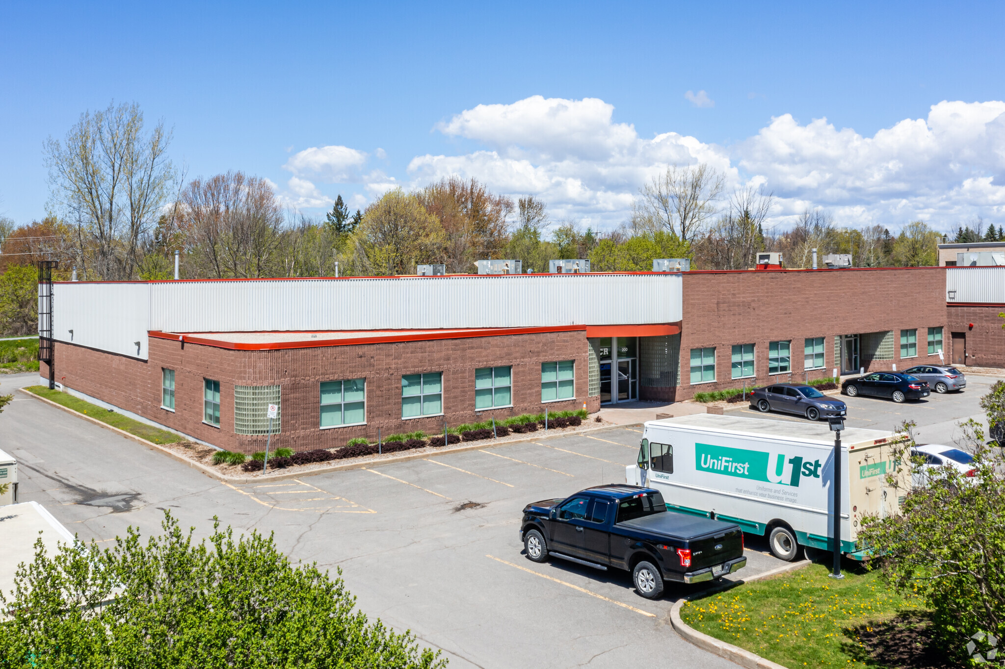 200 Terence Matthews Cres, Ottawa, ON for lease Building Photo- Image 1 of 6