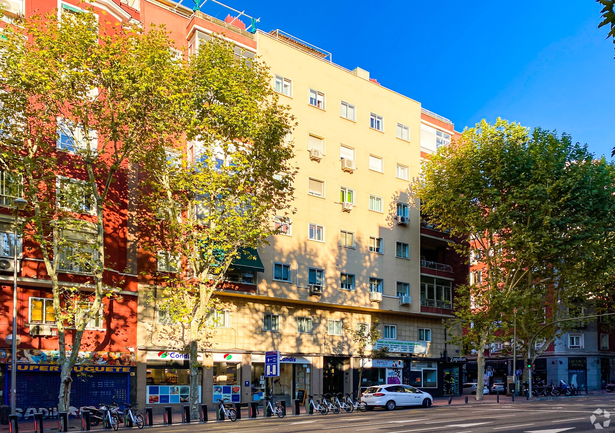 Paseo de las Delicias, 92, Madrid, Madrid for lease Primary Photo- Image 1 of 3