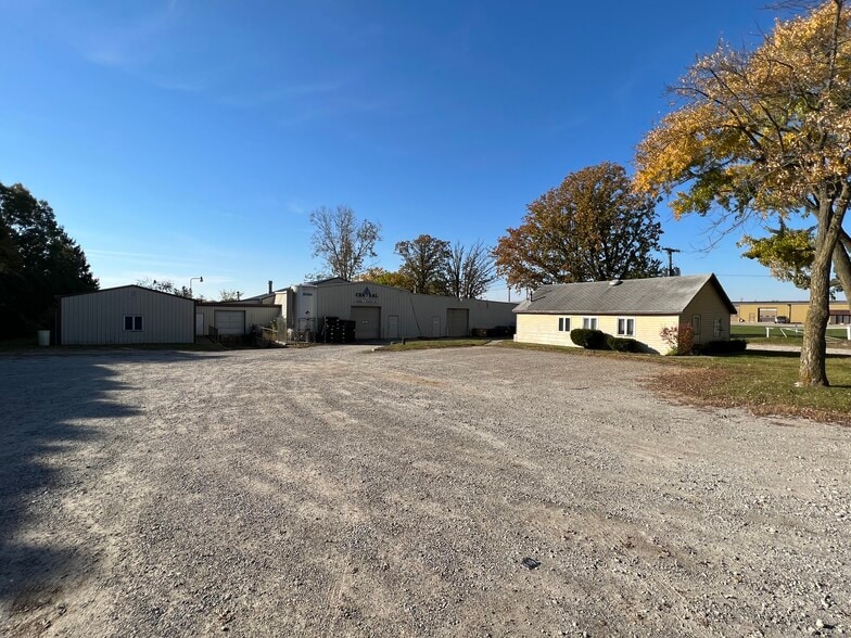 17416 County Road 34, Goshen, IN for lease - Primary Photo - Image 1 of 4