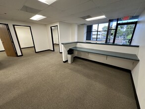 3517 Camino Del Rio S, San Diego, CA for sale Interior Photo- Image 1 of 7