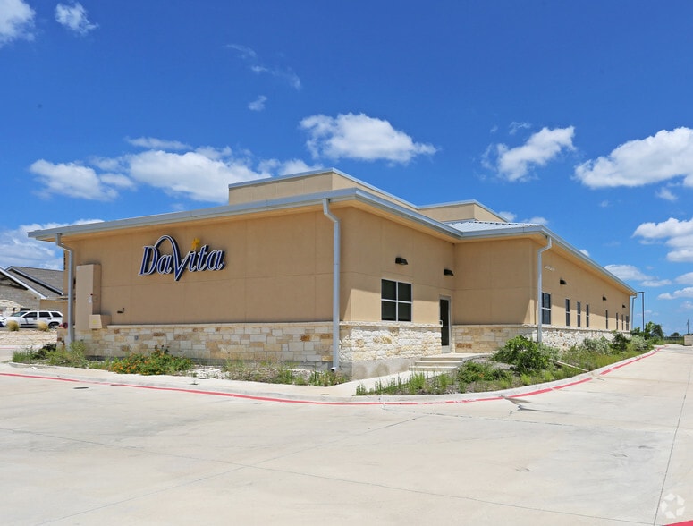 1250 Dacy Ln, Kyle, TX for sale - Primary Photo - Image 1 of 1